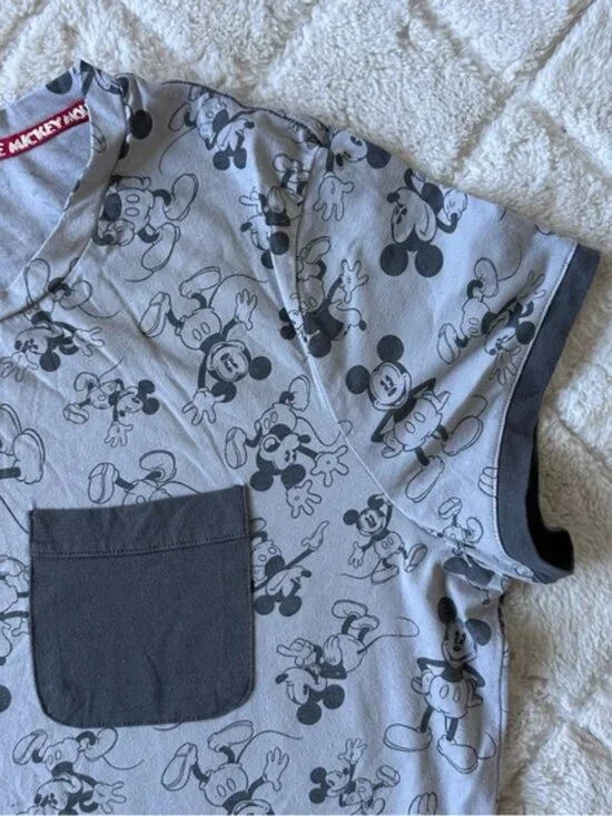 Disney Parks | Short Sleeve Mickey Mouse Pocket Tee | Size Extra Extra Large - Picture 4 of 8